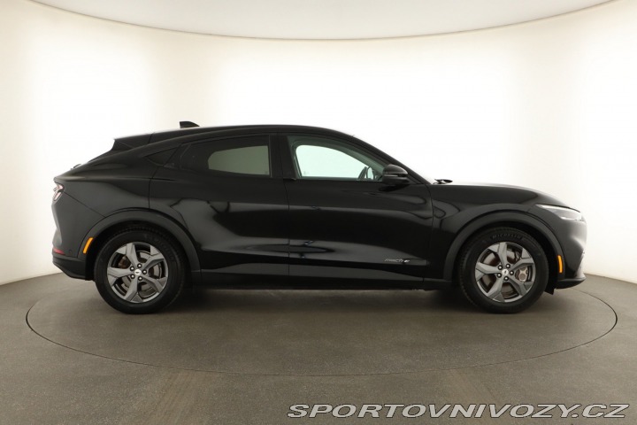 Ford Mustang Mach-E  Standard Range RW 2021
