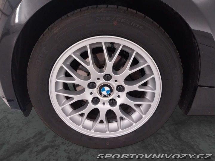 BMW 1 116i 2009