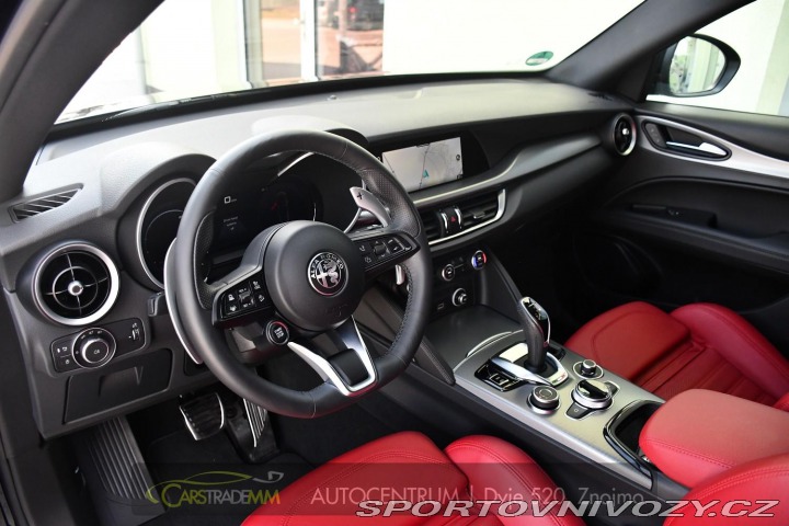 Alfa Romeo Stelvio 2.0T 16V 206kW VELOCE AT8 2024