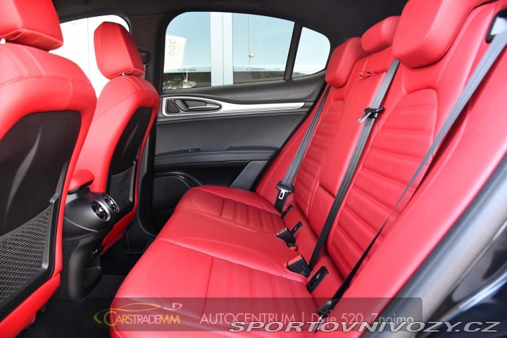 Alfa Romeo Stelvio 2.0T 16V 206kW VELOCE AT8 2024