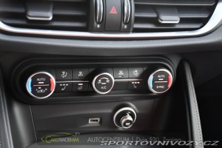 Alfa Romeo Stelvio 2.0T 16V 206kW VELOCE AT8 2024