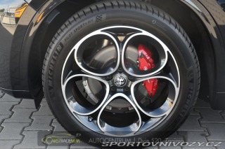 Alfa Romeo Stelvio 2.0T 16V 206kW VELOCE AT8 2024
