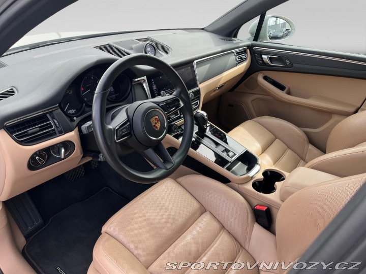 Porsche Macan  2022