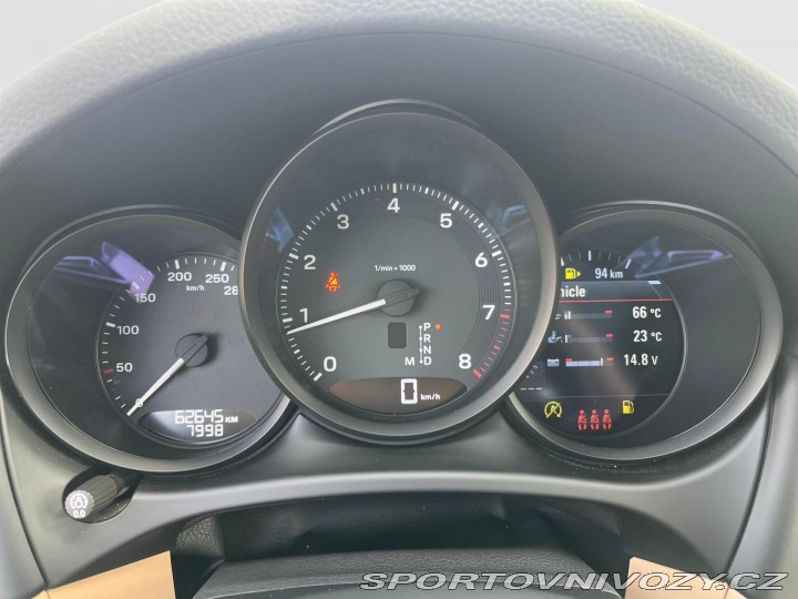 Porsche Macan  2022