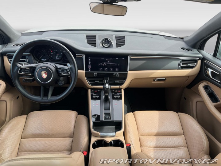 Porsche Macan  2022