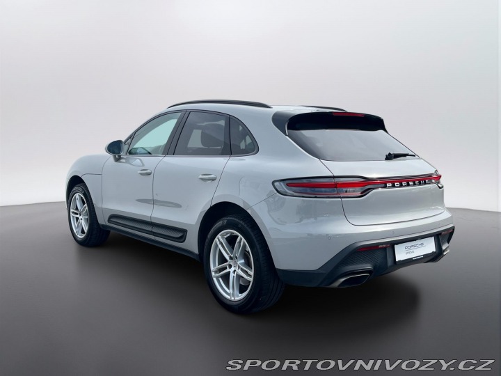 Porsche Macan  2022