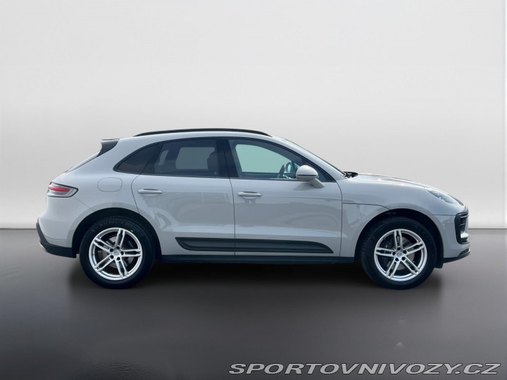Porsche Macan  2022