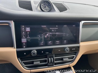 Porsche Macan  2022