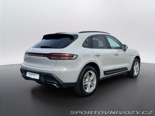 Porsche Macan  2022