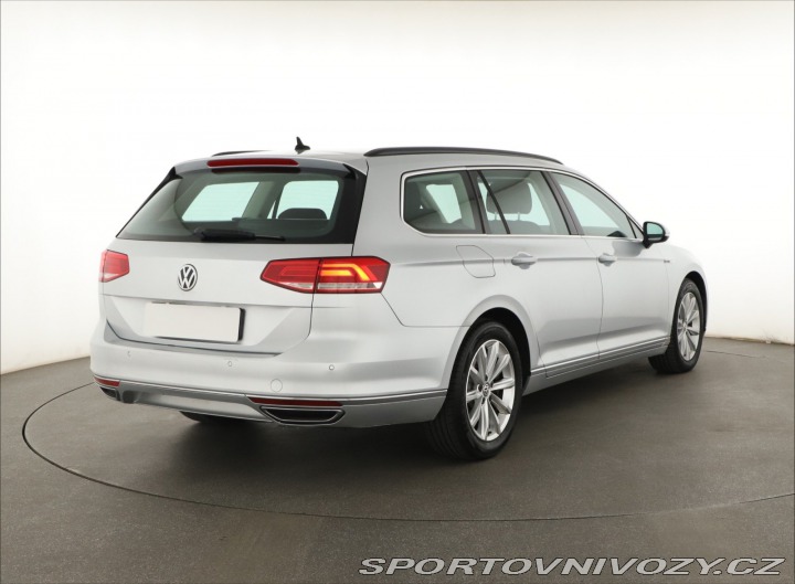 Volkswagen Ostatní modely Passat 2.0 BiTDI 2015