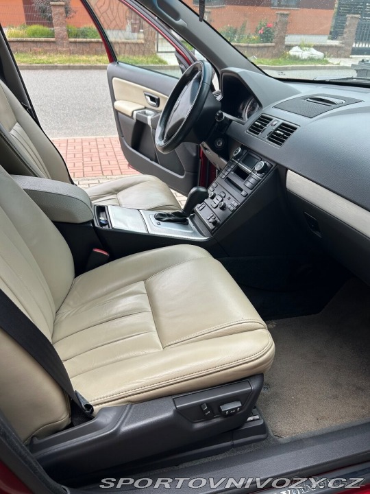 Volvo Ostatní modely XC90 2,4   D5 AWD, 147 Kw, ČR 2014