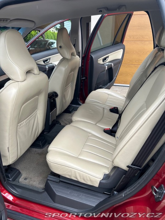 Volvo Ostatní modely XC90 2,4   D5 AWD, 147 Kw, ČR 2014