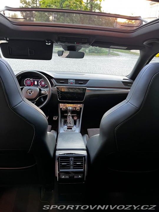 Škoda Superb 2021