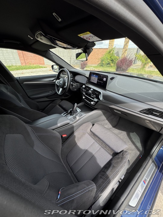 BMW 5 540I xDrive 2022