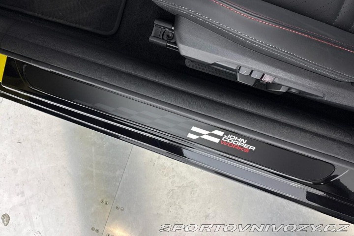 Mini Cooper Cabrio John Cooper Works 2025