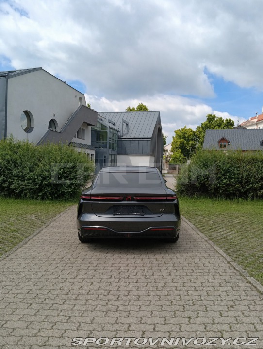 Ostatní značky Ostatní modely Rising F7 SKLADEM CZ 2025