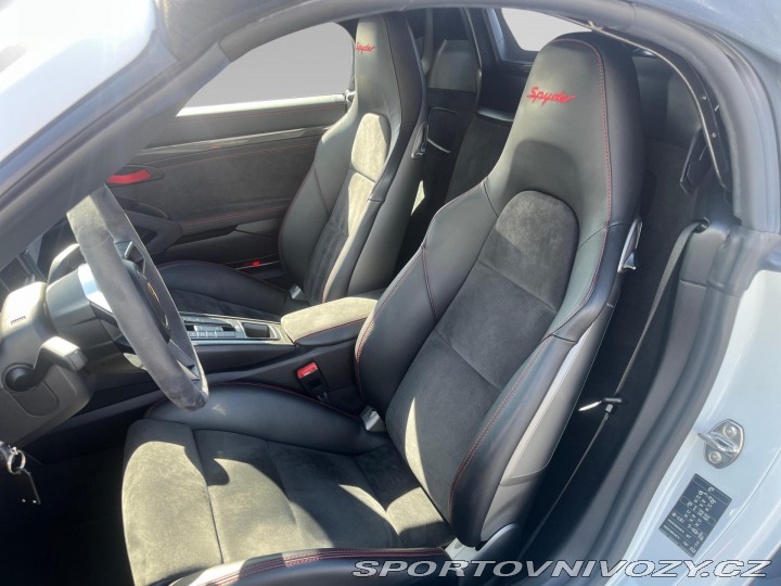 Porsche Cayman Spyder 2016