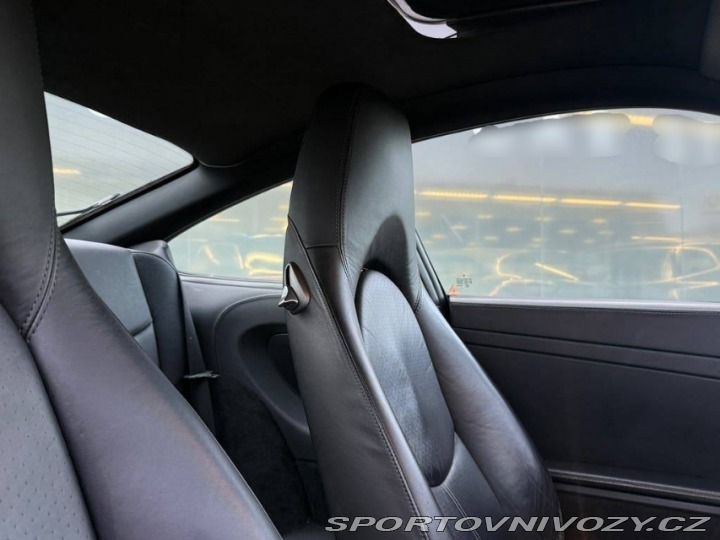 Porsche 911 Carrera S 2004