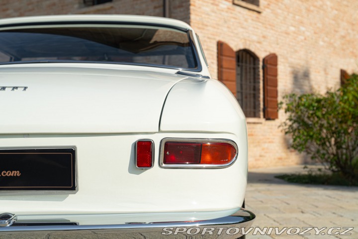 Ferrari 330 GT 2+2 MK I 1964