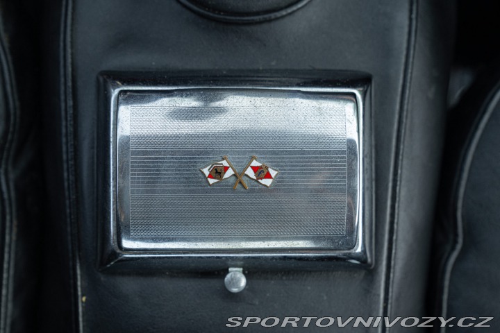 Ferrari 330 GT 2+2 MK I 1964