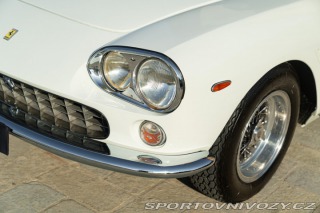 Ferrari 330 GT 2+2 MK I 1964