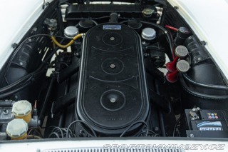 Ferrari 330 GT 2+2 MK I 1964