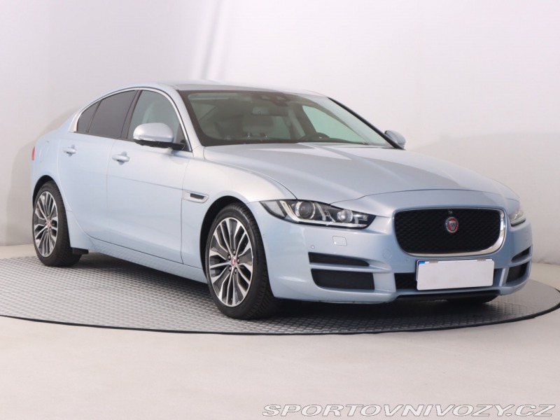 Jaguar XE E-Performance