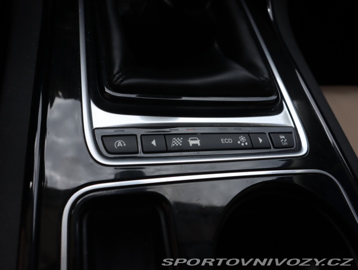 Jaguar XE E-Performance 2015