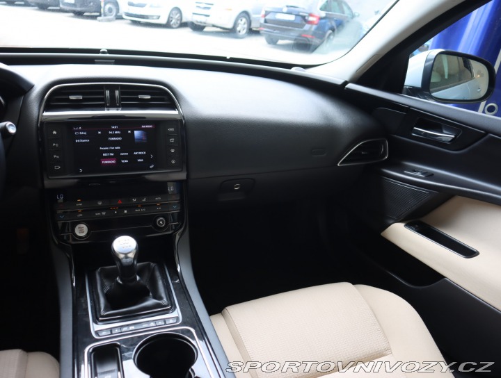 Jaguar XE E-Performance 2015