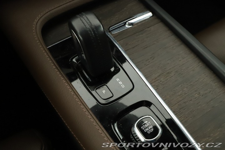 Volvo V90 Cross Country  D5 2.0 AWD 2020