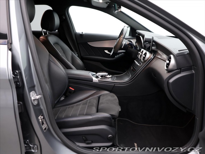 Mercedes-Benz C 2,0 300de 143kW AMG Night 2021