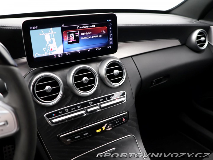 Mercedes-Benz C 2,0 300de 143kW AMG Night 2021