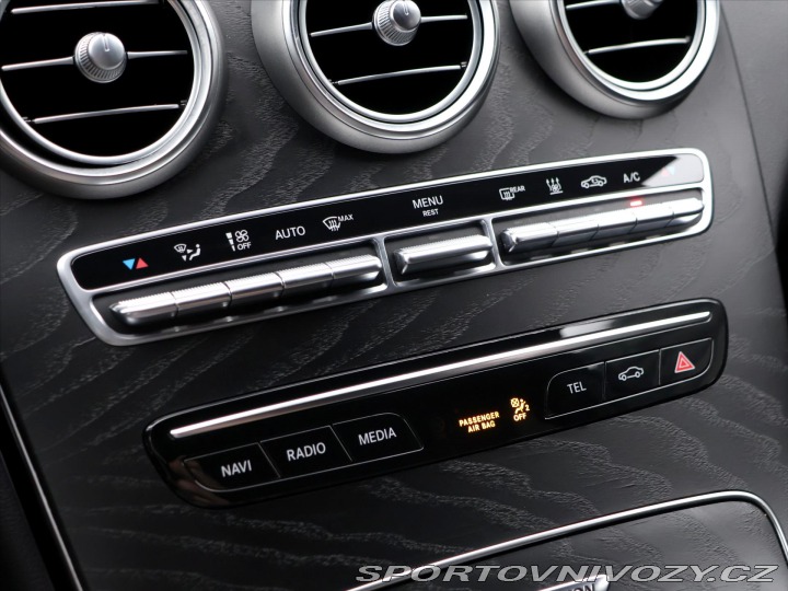 Mercedes-Benz C 2,0 300de 143kW AMG Night 2021