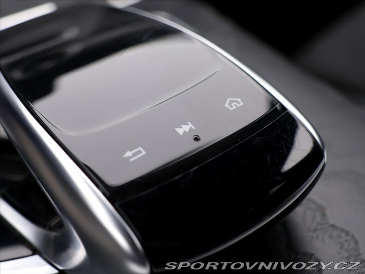 Mercedes-Benz C 2,0 300de 143kW AMG Night 2021