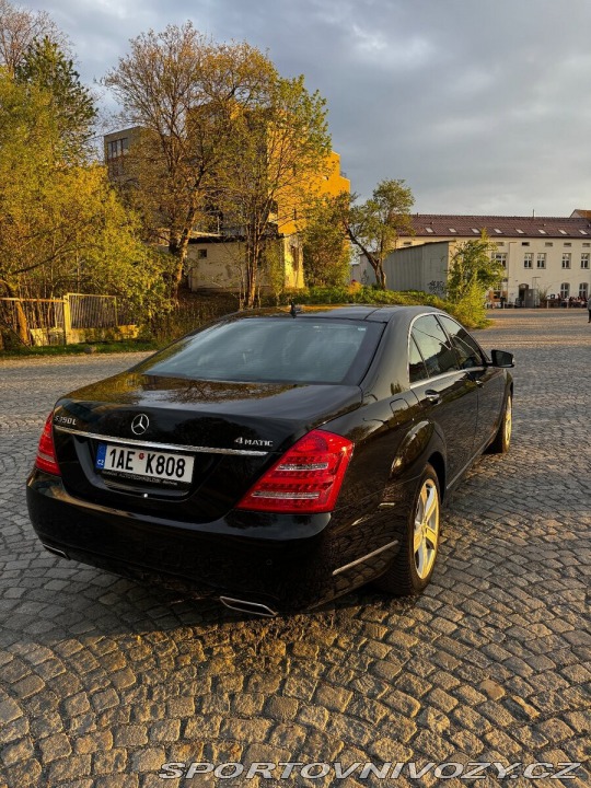 Mercedes-Benz S S 350L 4MATIC 1800