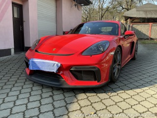 Porsche 718 GT4