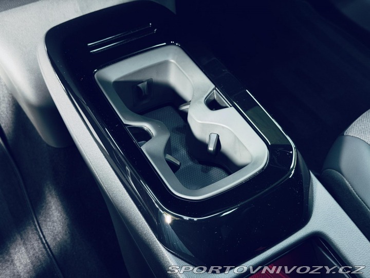 Volkswagen ID.4 GTX GTX*4M*TAŽNÉ*360*ZÁRUKA*P 2025