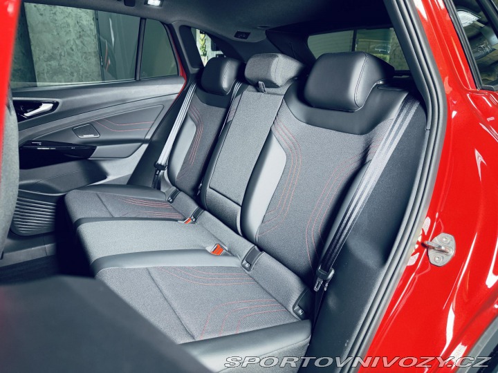 Volkswagen ID.4 GTX GTX*4M*TAŽNÉ*360*ZÁRUKA*P 2025