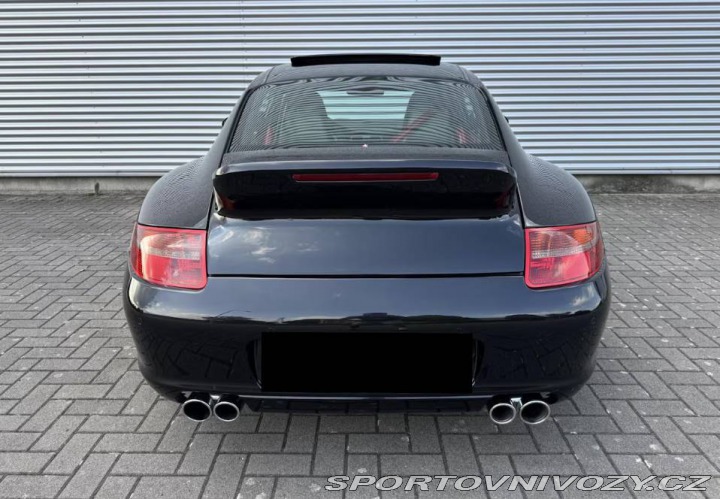 Porsche 911 Carrera S 2005