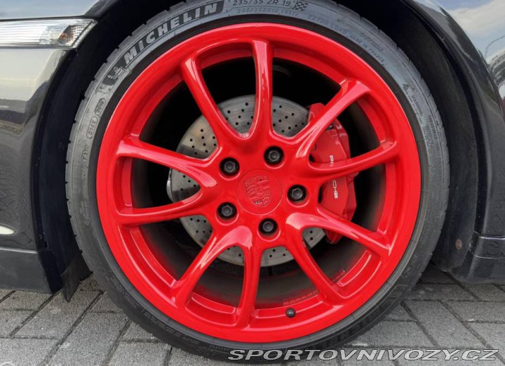 Porsche 911 Carrera S 2005