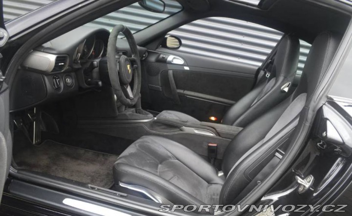 Porsche 911 Carrera 2 2005
