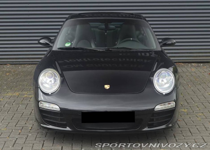 Porsche 911 Carrera 2 2005