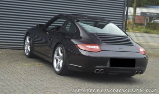 Porsche 911 Carrera 2 2005
