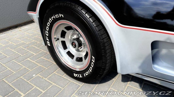 Chevrolet Corvette Pace Car - Anniversary Edition 1978