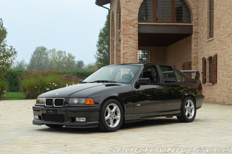 BMW 3 318 IS RACING