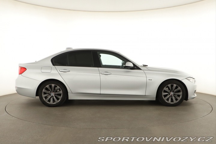 BMW 3 330 d 2012