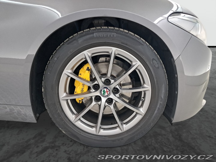 Alfa Romeo Giulia 2.0 Turbo 2017