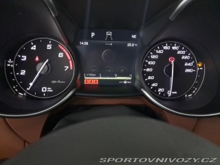 Alfa Romeo Giulia 2.0 Turbo 2017