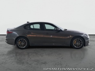Alfa Romeo Giulia 2.0 Turbo 2017