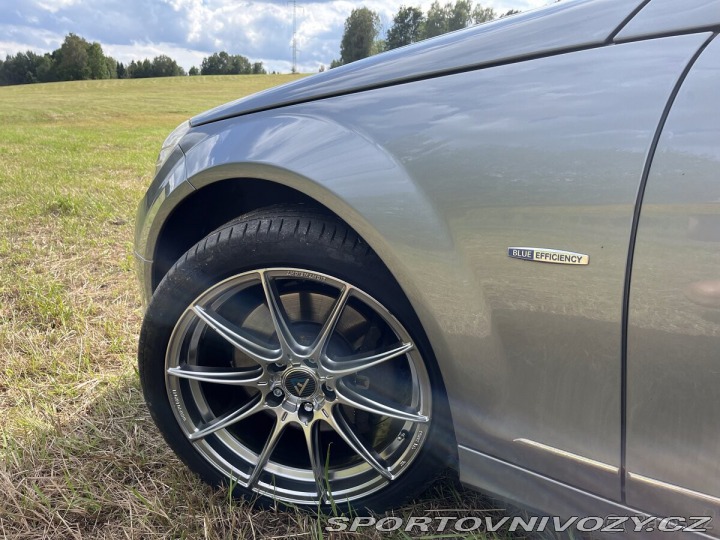 Mercedes-Benz C C350 CDI V6 17Okw r.v.201 2010